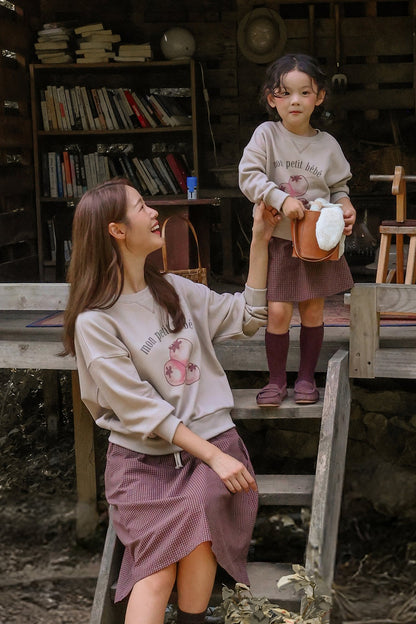 [PRE-ORDER] Urban Sweatshirts (Mom Couple)