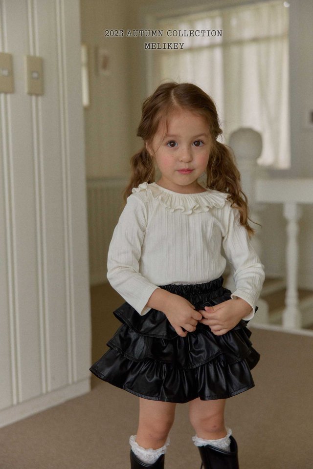 [PRE-ORDER] Petit Frill T-Shirts
