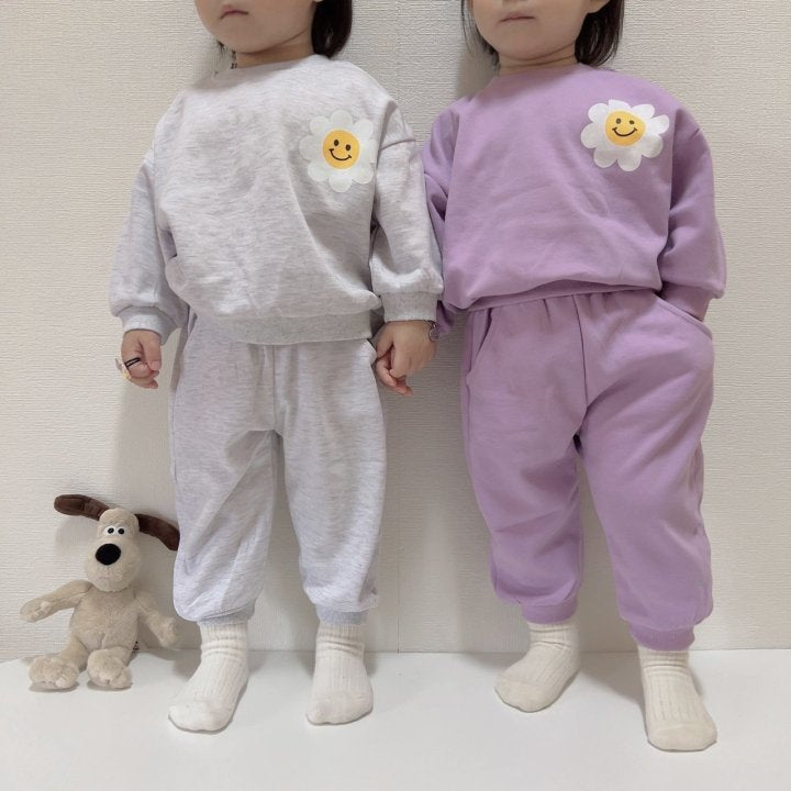 [PRE-ORDER] Daisy Smile Top Bottom Set