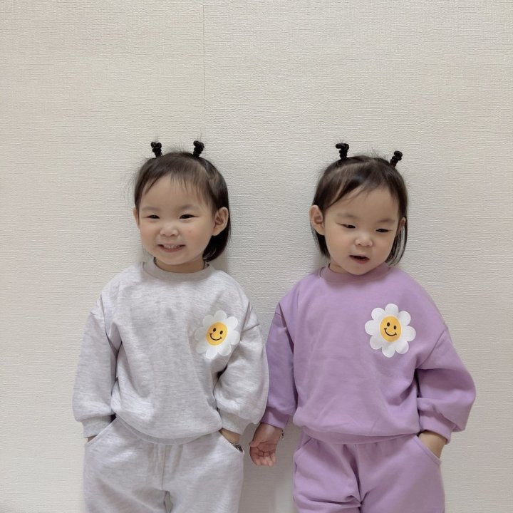 [PRE-ORDER] Daisy Smile Top Bottom Set