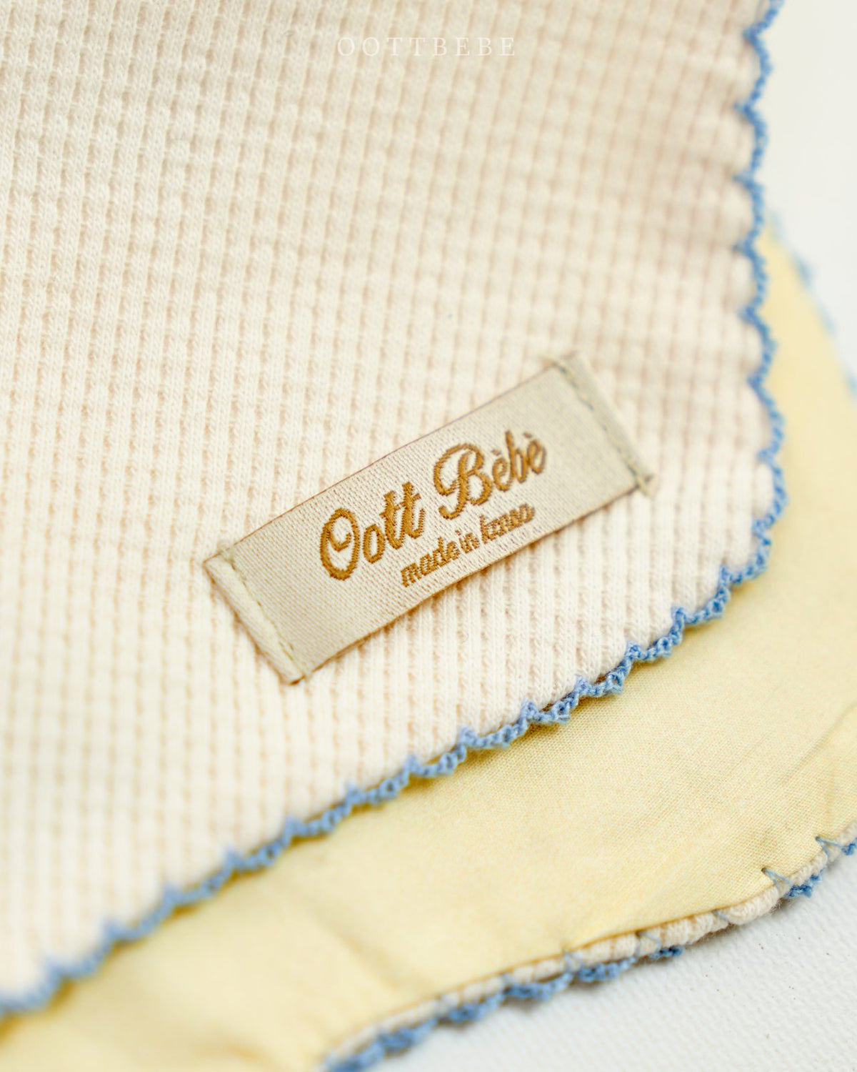 [PRE-ORDER] Oott Balloon Bib