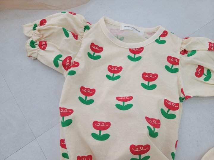 [PRE-ORDER] Tulip Frill Top Bottom Set