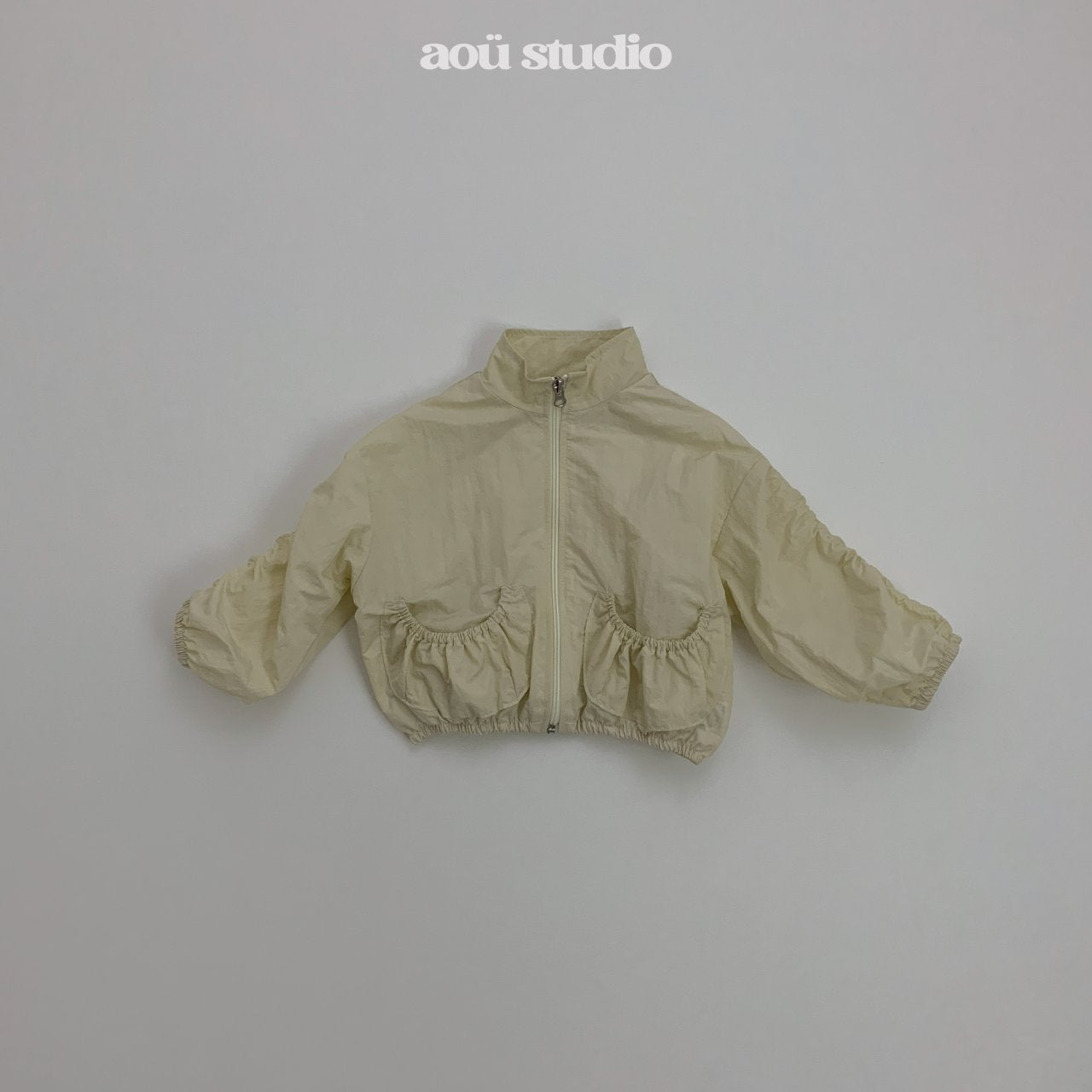 [PRE-ORDER] Shirring Windbreaker