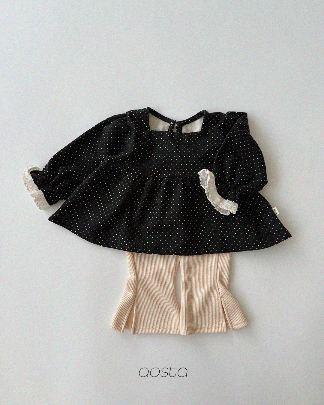 [PRE-ORDER] Milk Dot Blouse