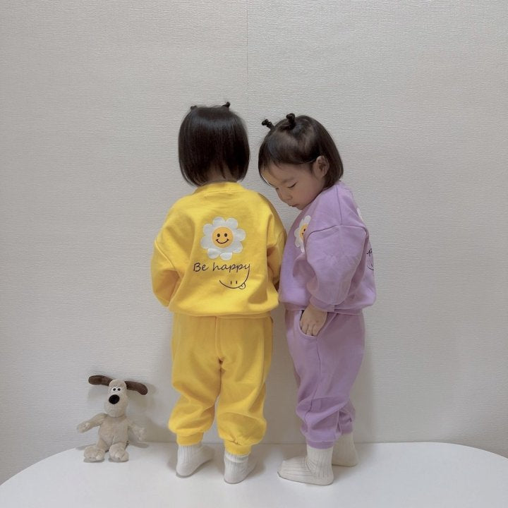 [PRE-ORDER] Daisy Smile Top Bottom Set