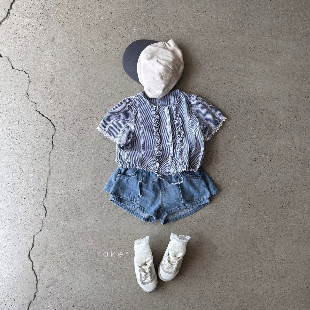[PRE-ORDER] Ruffle Blouse