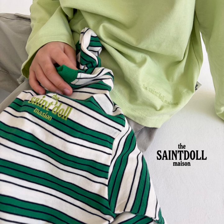 [PRE-ORDER] Daily Embroidery T-Shirts (Mom Couple)