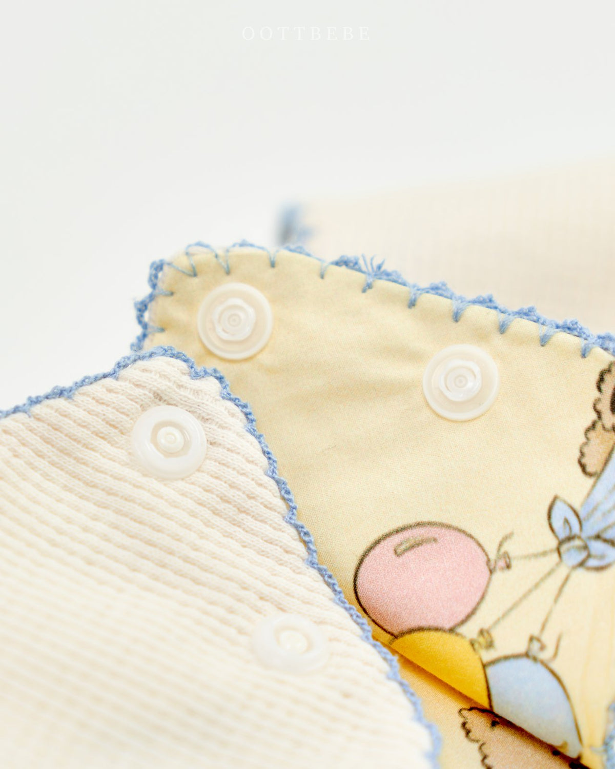 [PRE-ORDER] Oott Balloon Bib