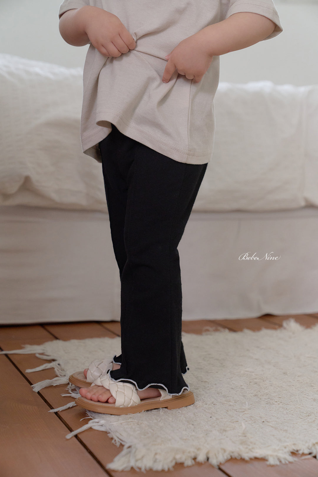 [PRE-ORDER] Edge Flare Pants