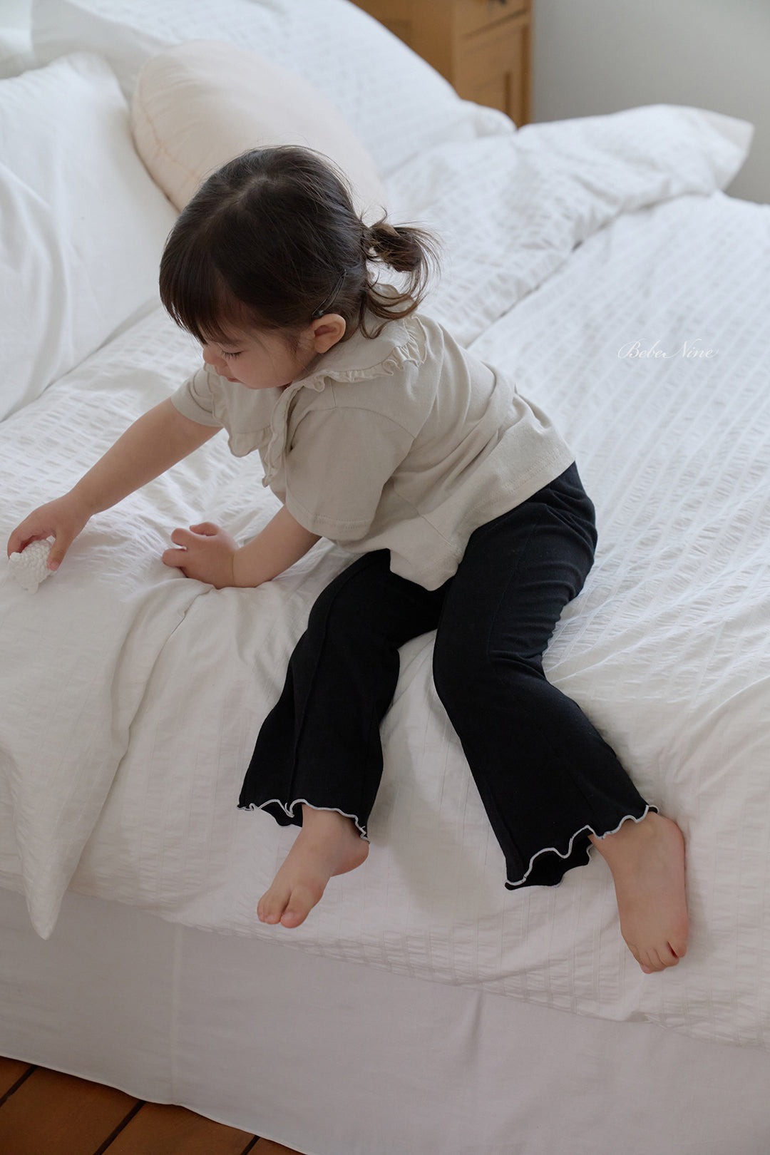 [PRE-ORDER] Edge Flare Pants