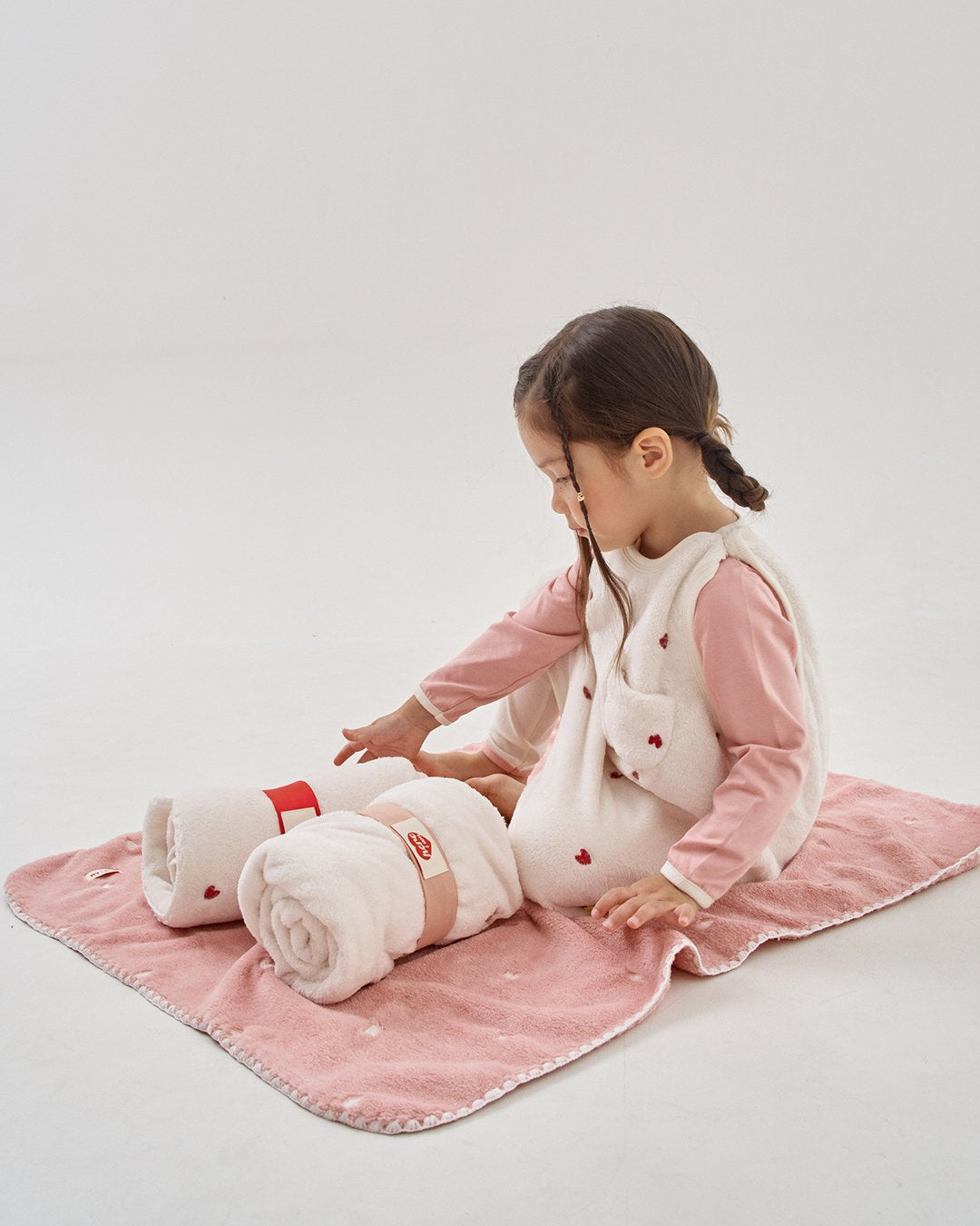 [PRE-ORDER] Cozy Microfiber Blanket