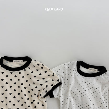 [PRE-ORDER] Heart Dot T-Shirts