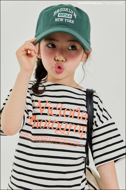 Victoria T-Shirts