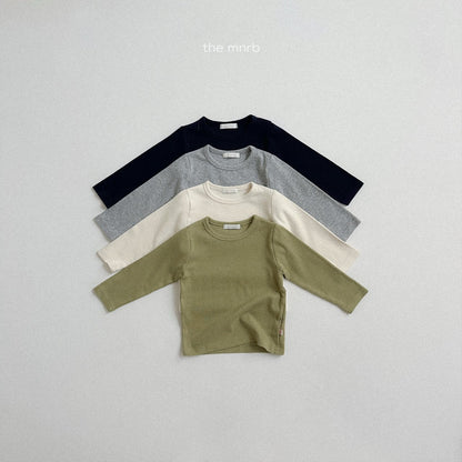 [PRE-ORDER] Eyelet Round T-Shirts