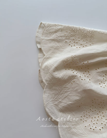 [PRE-ORDER] Lace Leaf Dress