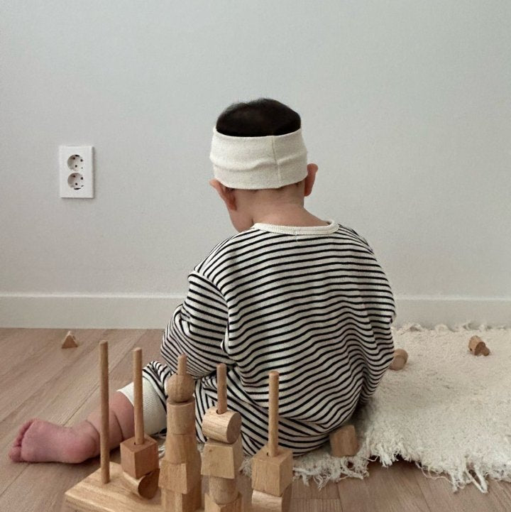 [PRE-ORDER] Snap Bear Body Suit + Hair Band Set