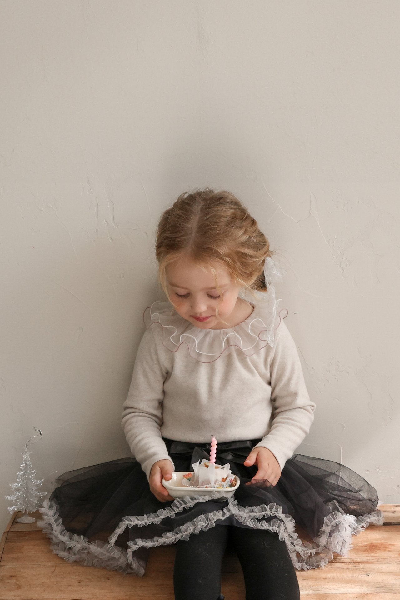 [PRE-ORDER] Evelyn T-Shirts