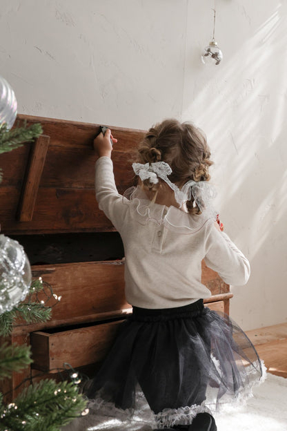 [PRE-ORDER] Evelyn T-Shirts