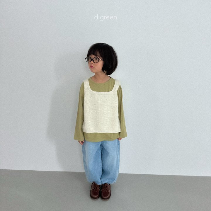 [PRE-ORDER] Button Sweater Vest