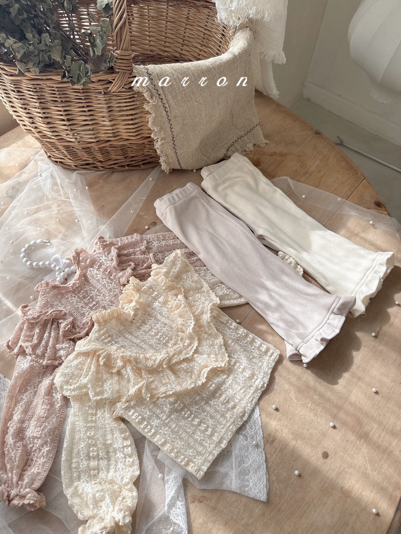 [PRE-ORDER] Lace Blouse
