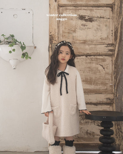 [PRE-ORDER] Latte Sweatshirts