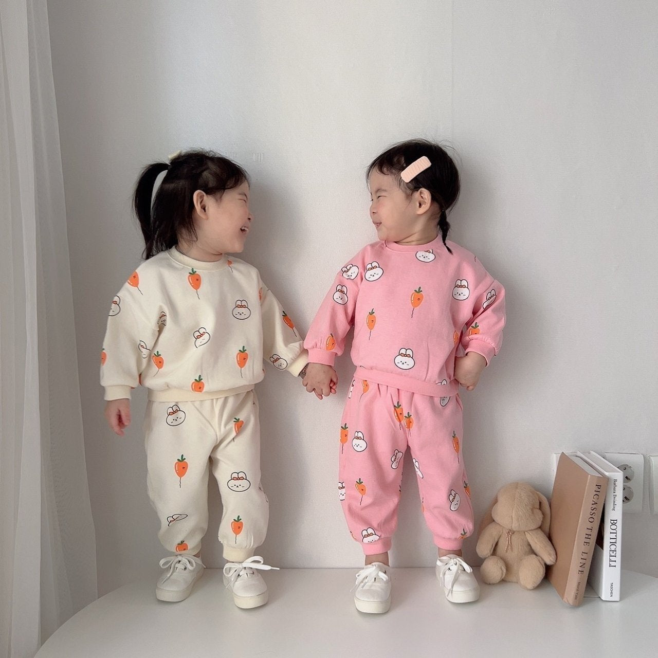 [PRE-ORDER] Carrot Balloon Top Bottom Set