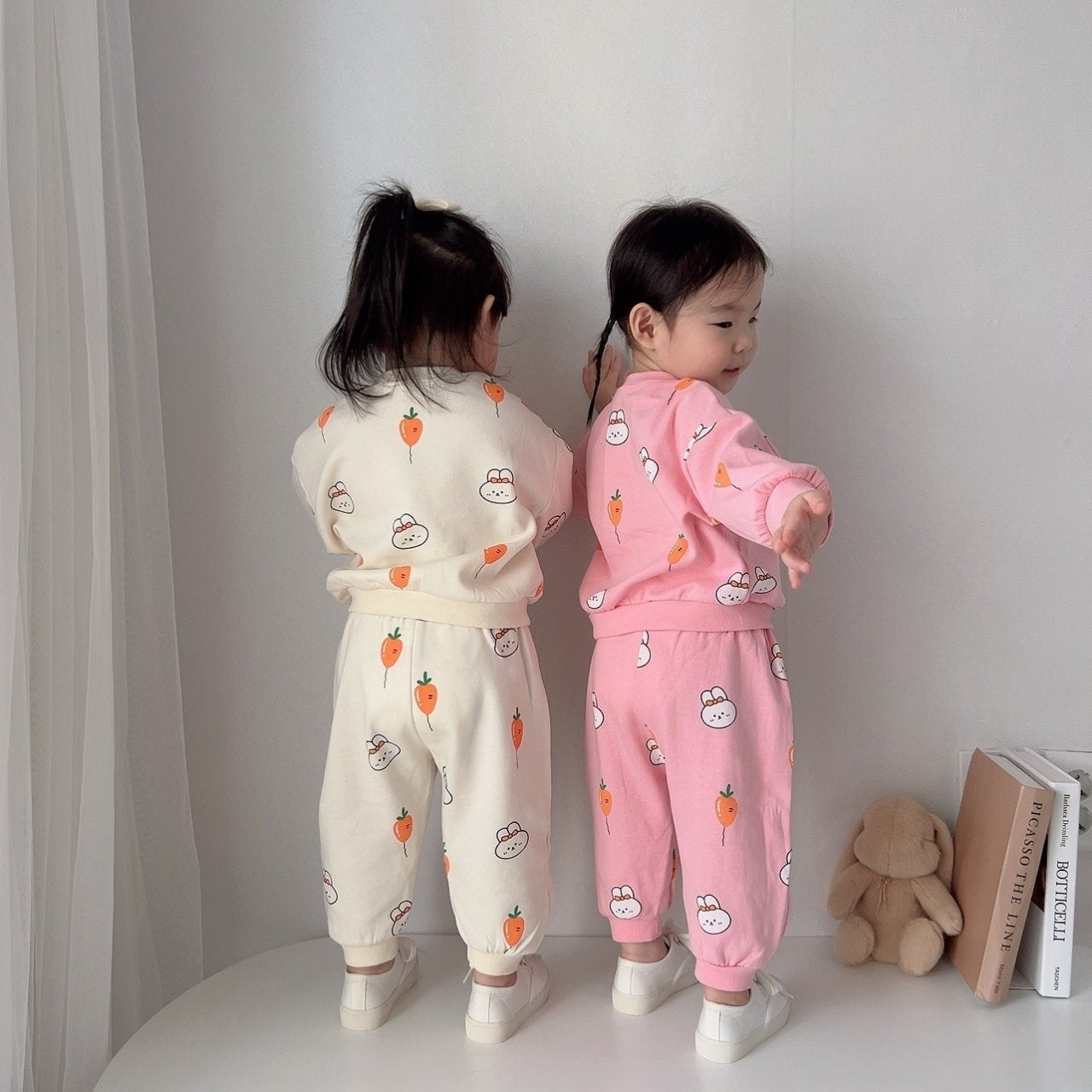 [PRE-ORDER] Carrot Balloon Top Bottom Set