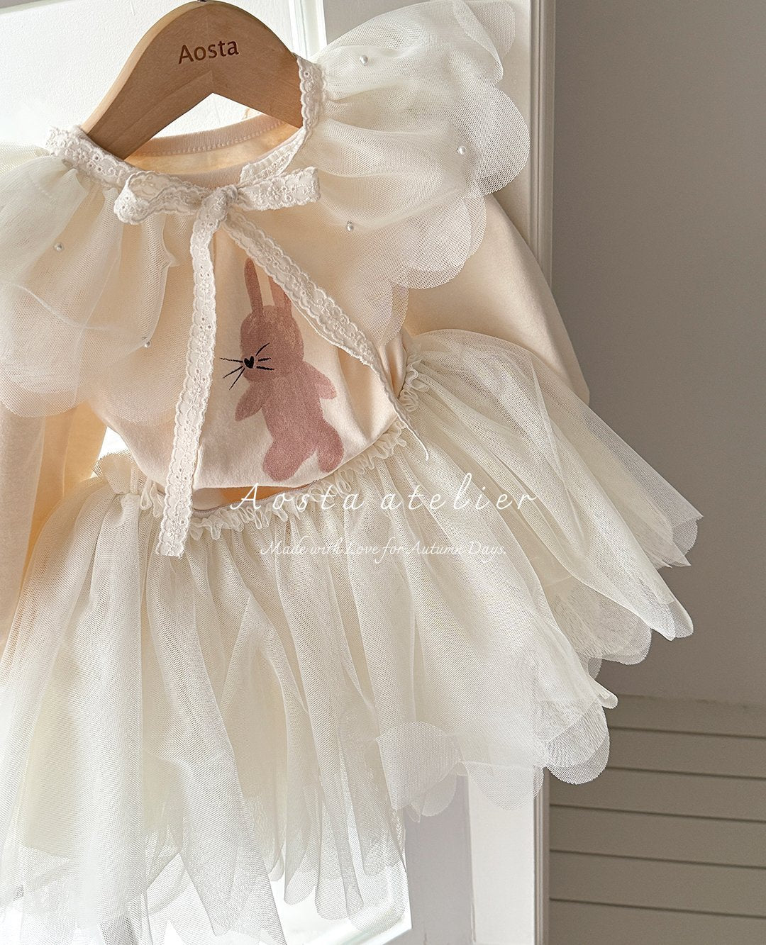 [PRE-ORDER] Lace Cape