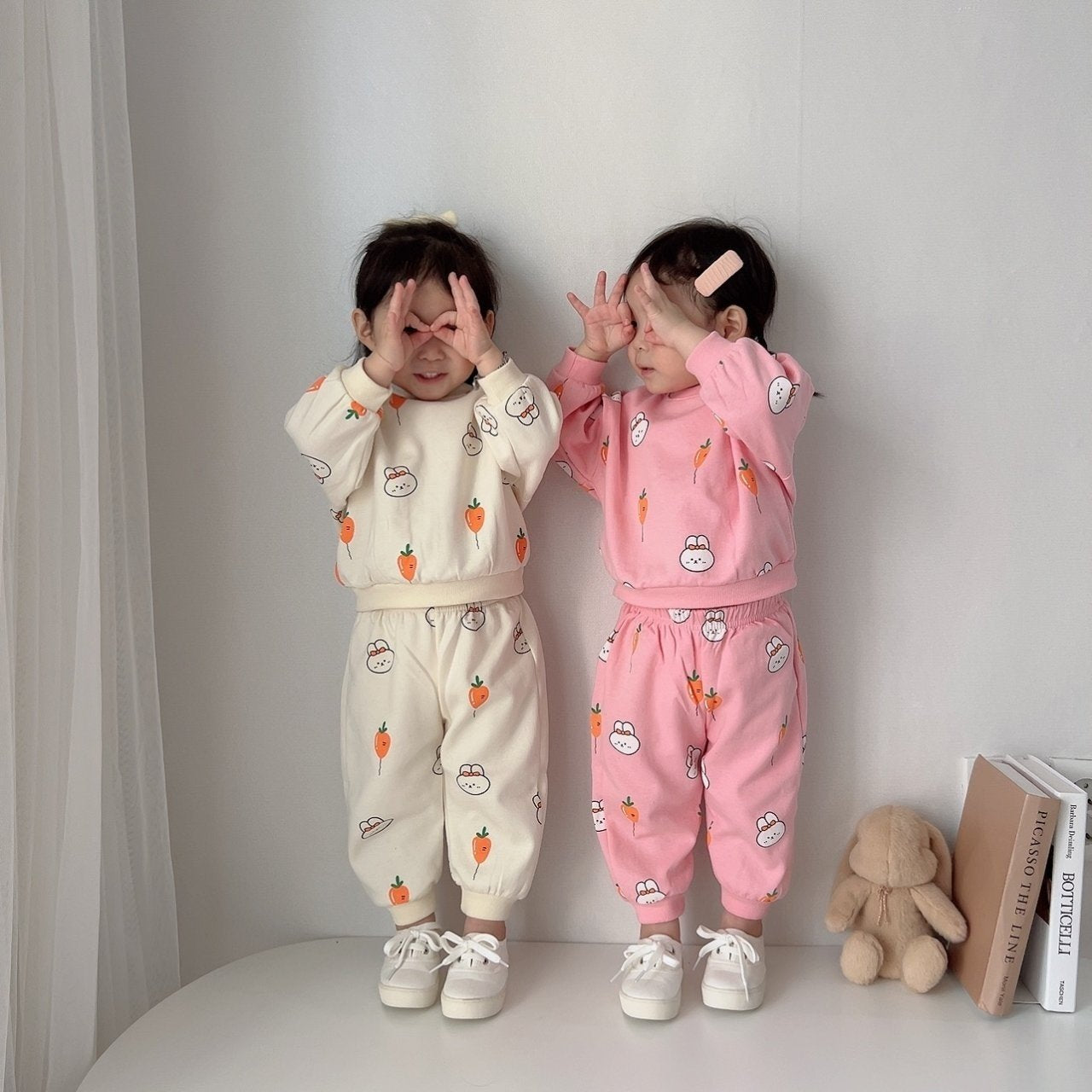 [PRE-ORDER] Carrot Balloon Top Bottom Set