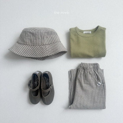 [PRE-ORDER] Eyelet Round T-Shirts