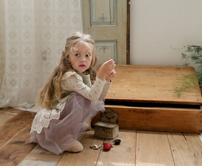 [PRE-ORDER] Madeleine T-Shirts