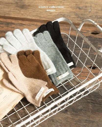 [PRE-ORDER] Anggo Sweater Gloves