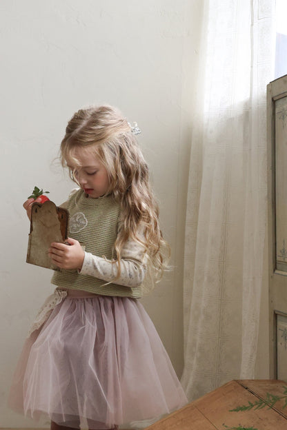 [PRE-ORDER] Madeleine T-Shirts