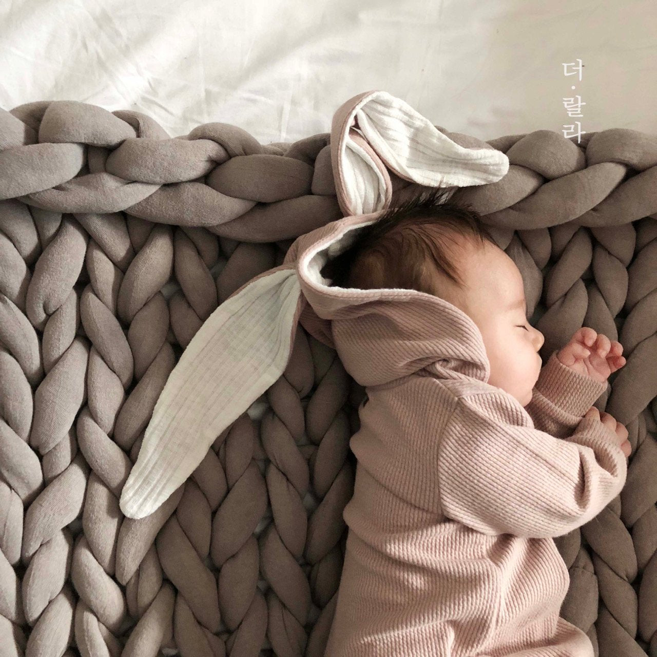 [PRE-ORDER] Rabbit Body Suit