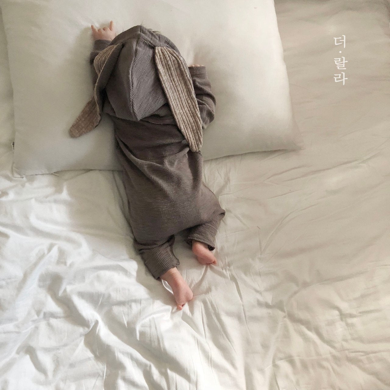 [PRE-ORDER] Rabbit Body Suit