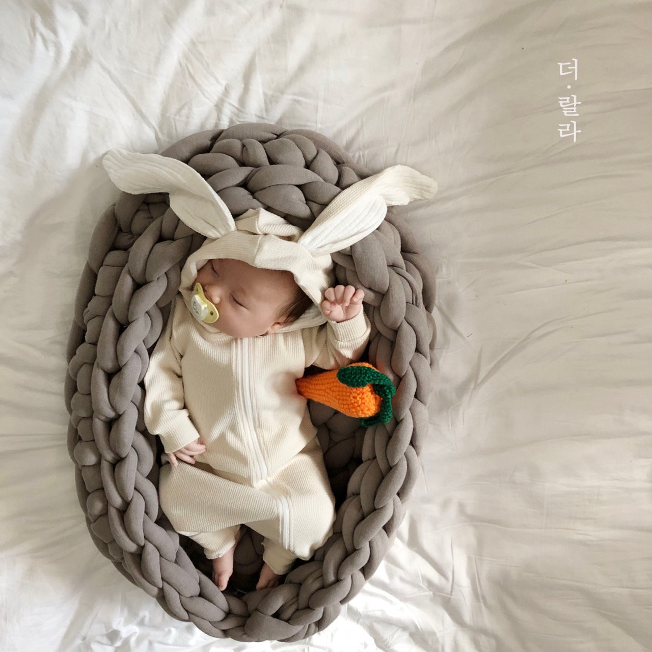 [PRE-ORDER] Rabbit Body Suit
