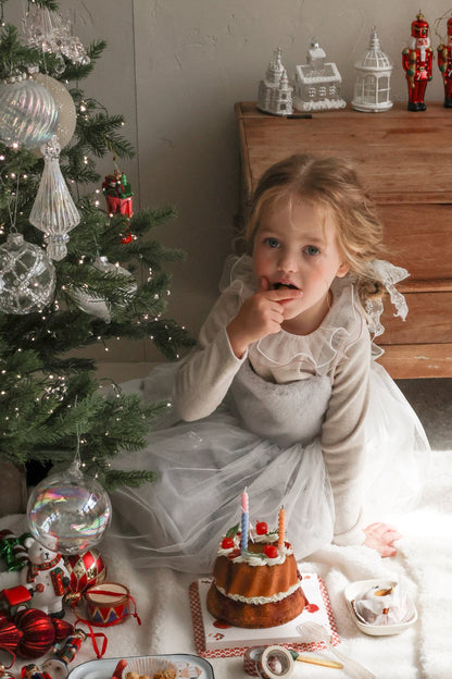 [PRE-ORDER] Evelyn T-Shirts