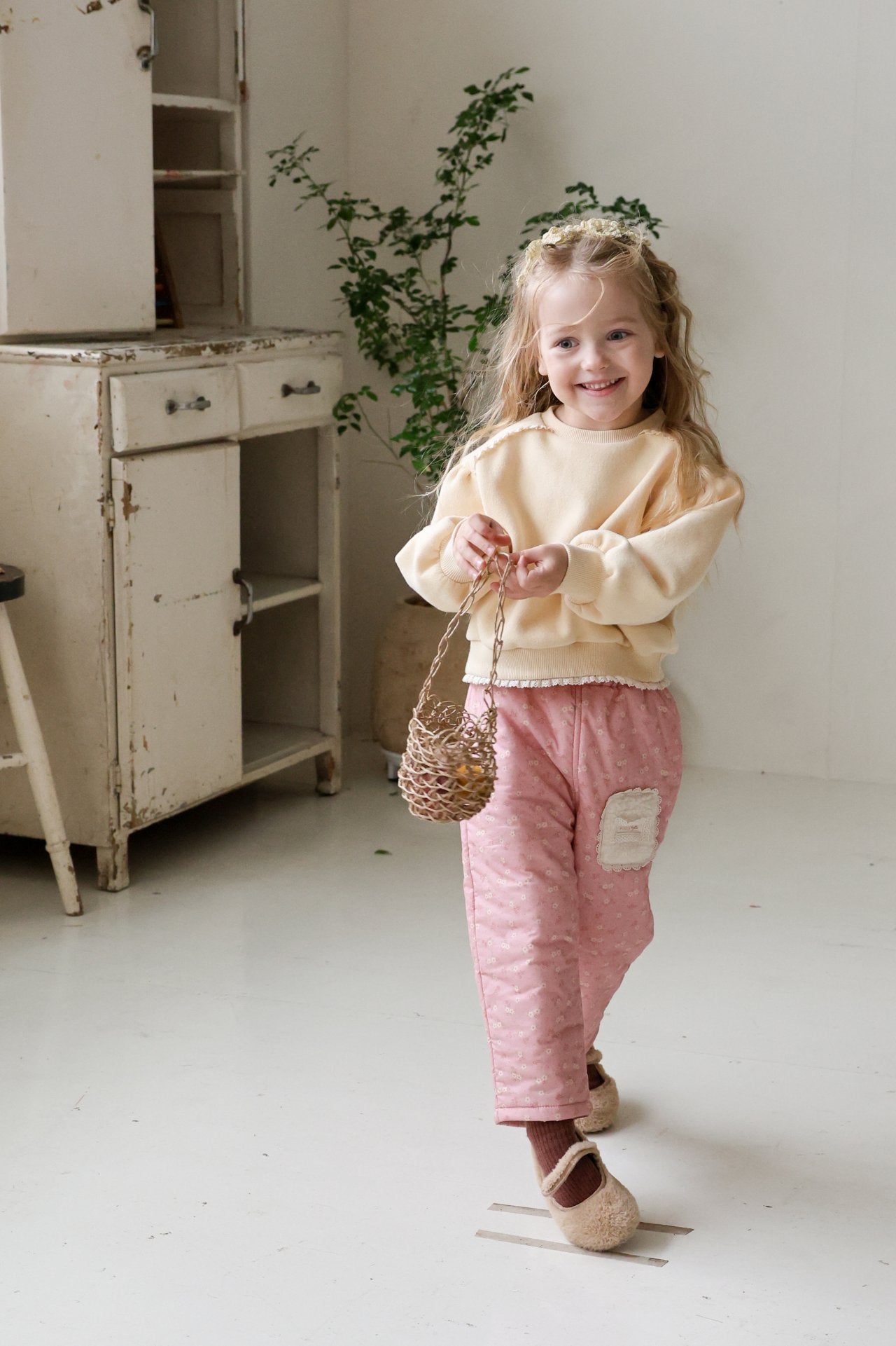 [PRE-ORDER] Rose Sweatshirts