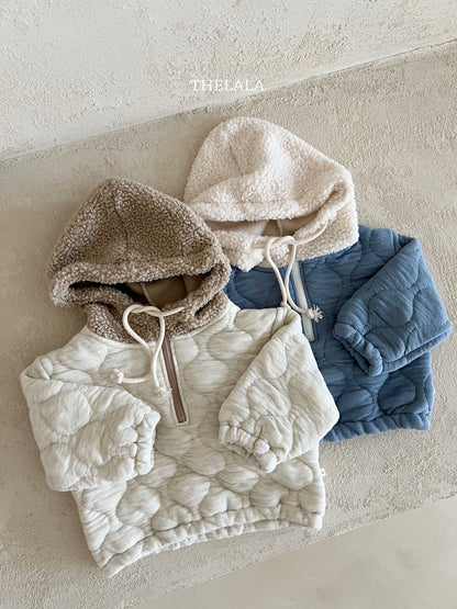 [PRE-ORDER] Twist Sweatshirts