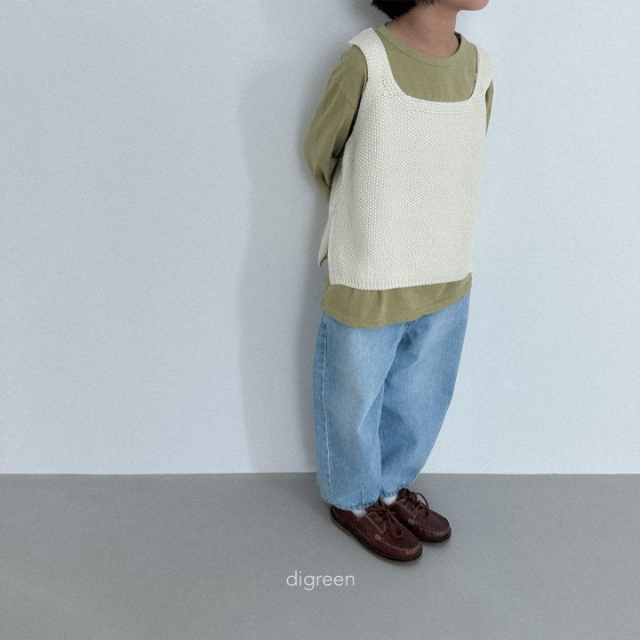 [PRE-ORDER] Button Sweater Vest