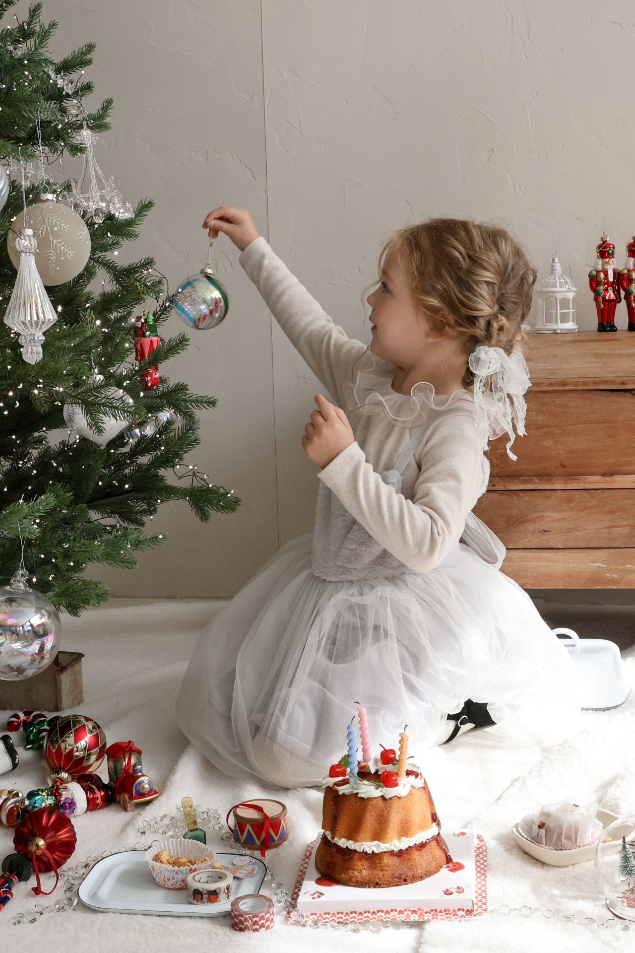 [PRE-ORDER] Evelyn T-Shirts