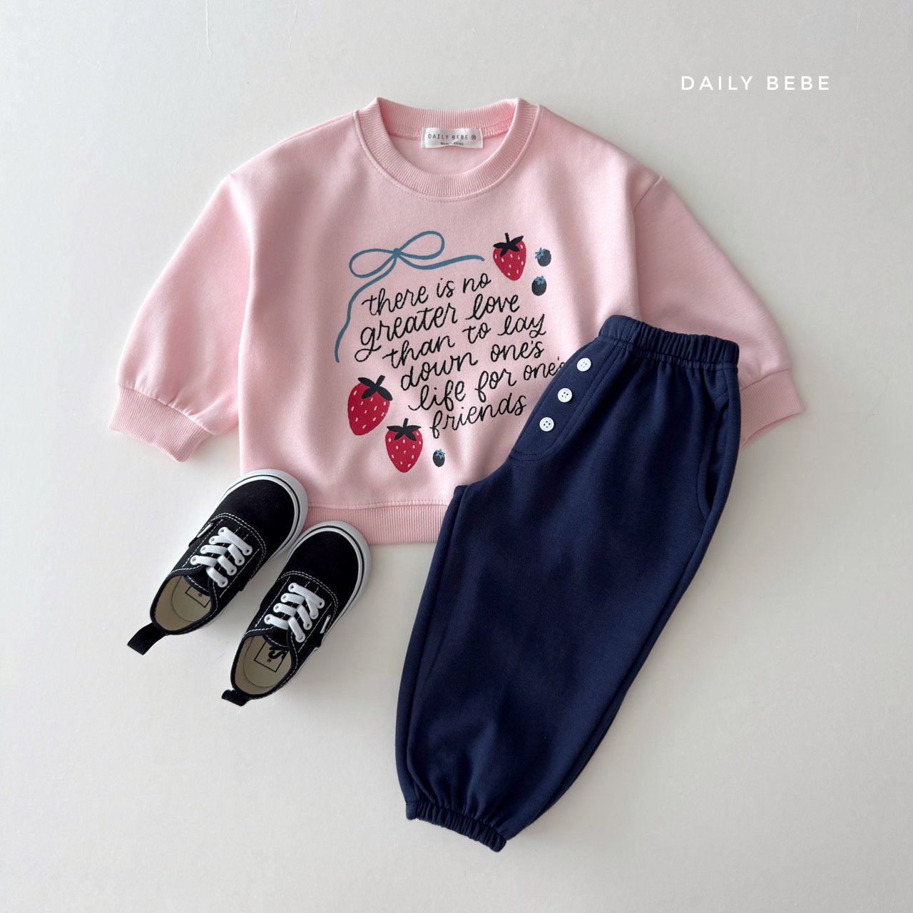 [PRE-ORDER] Strawberry Ribbon Sweatshirts