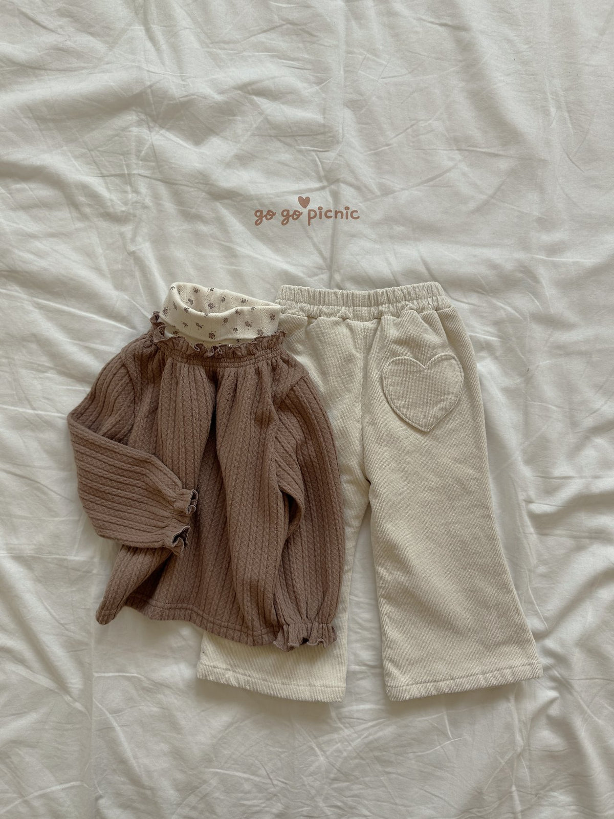 [PRE-ORDER] Heart Pants