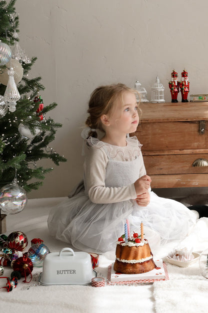 [PRE-ORDER] Evelyn T-Shirts