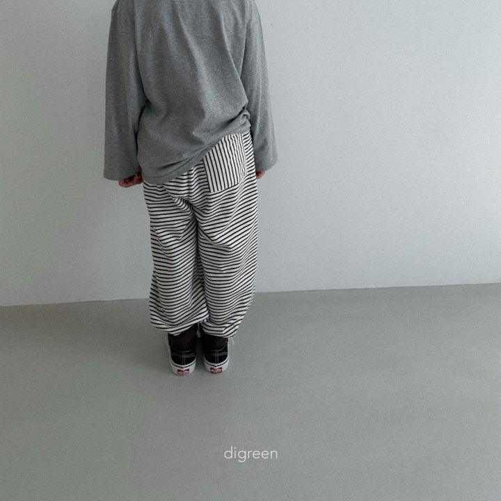 [PRE-ORDER] Stripe Jogger Pants