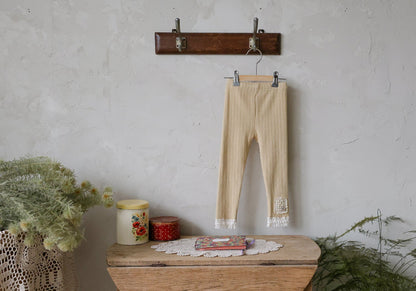 [PRE-ORDER] Mary Leggings