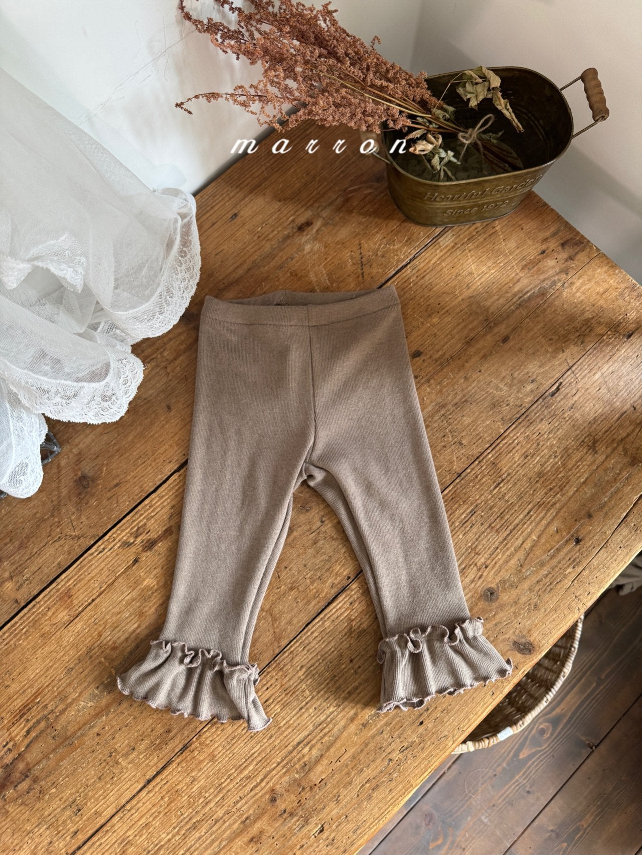 [PRE-ORDER] Frill Leggings