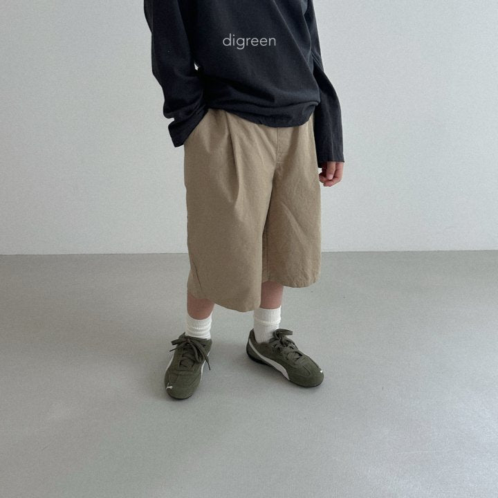 [PRE-ORDER] Cotton Pin-Tuck Bermuda Pants