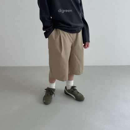 [PRE-ORDER] Cotton Pin-Tuck Bermuda Pants