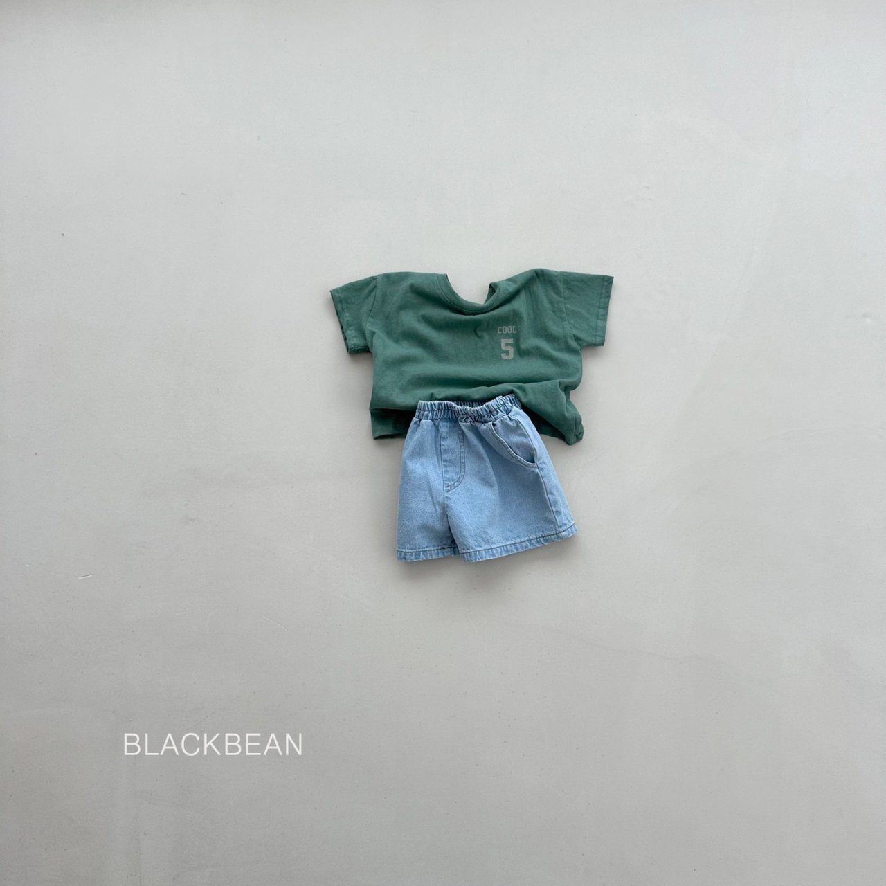 [PRE-ORDER] Five T-Shirts